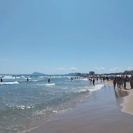 Sun & Sea דירה *